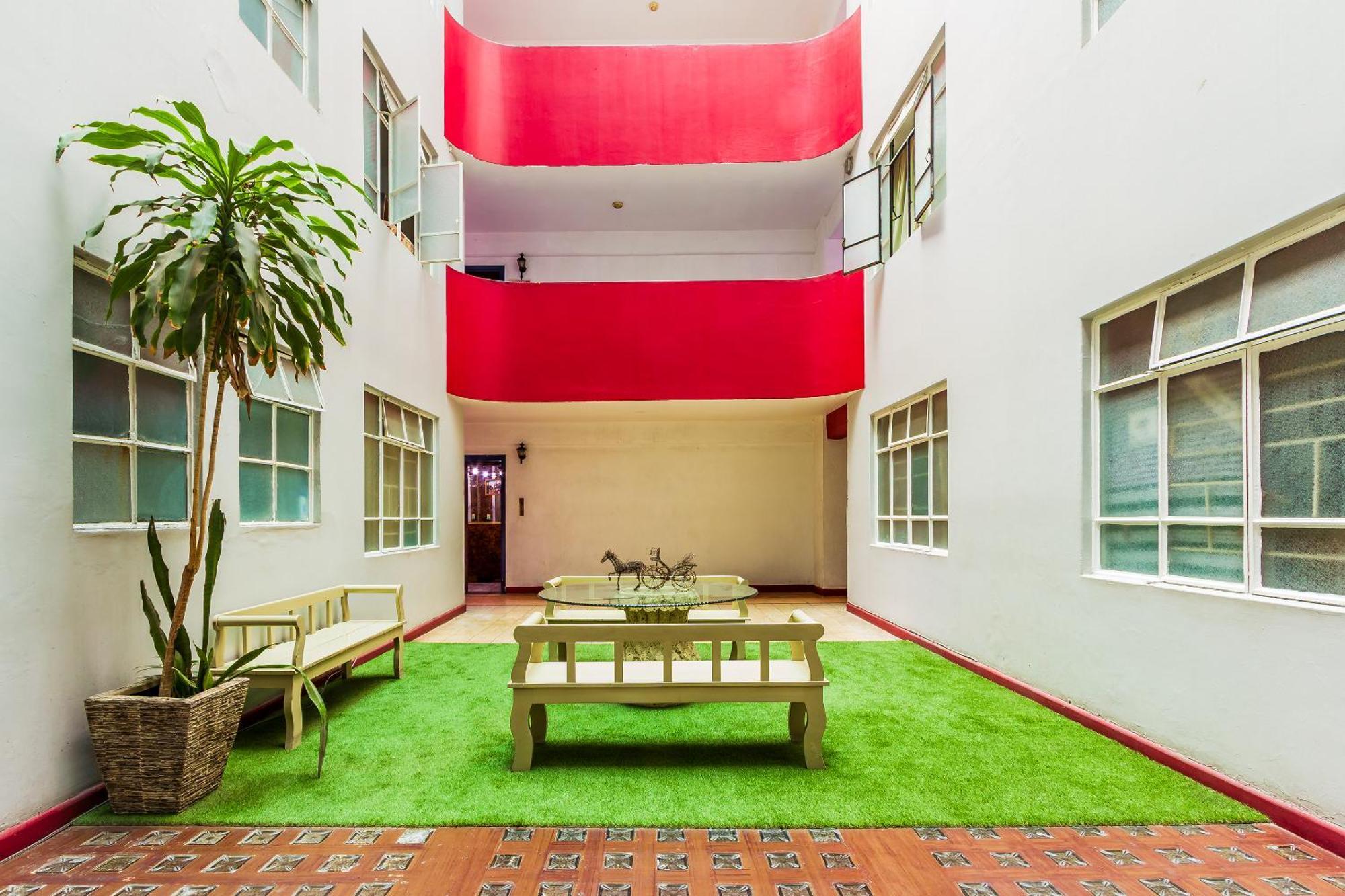Hotel Oyo Nueva Galicia Guadalajara Exteriér fotografie