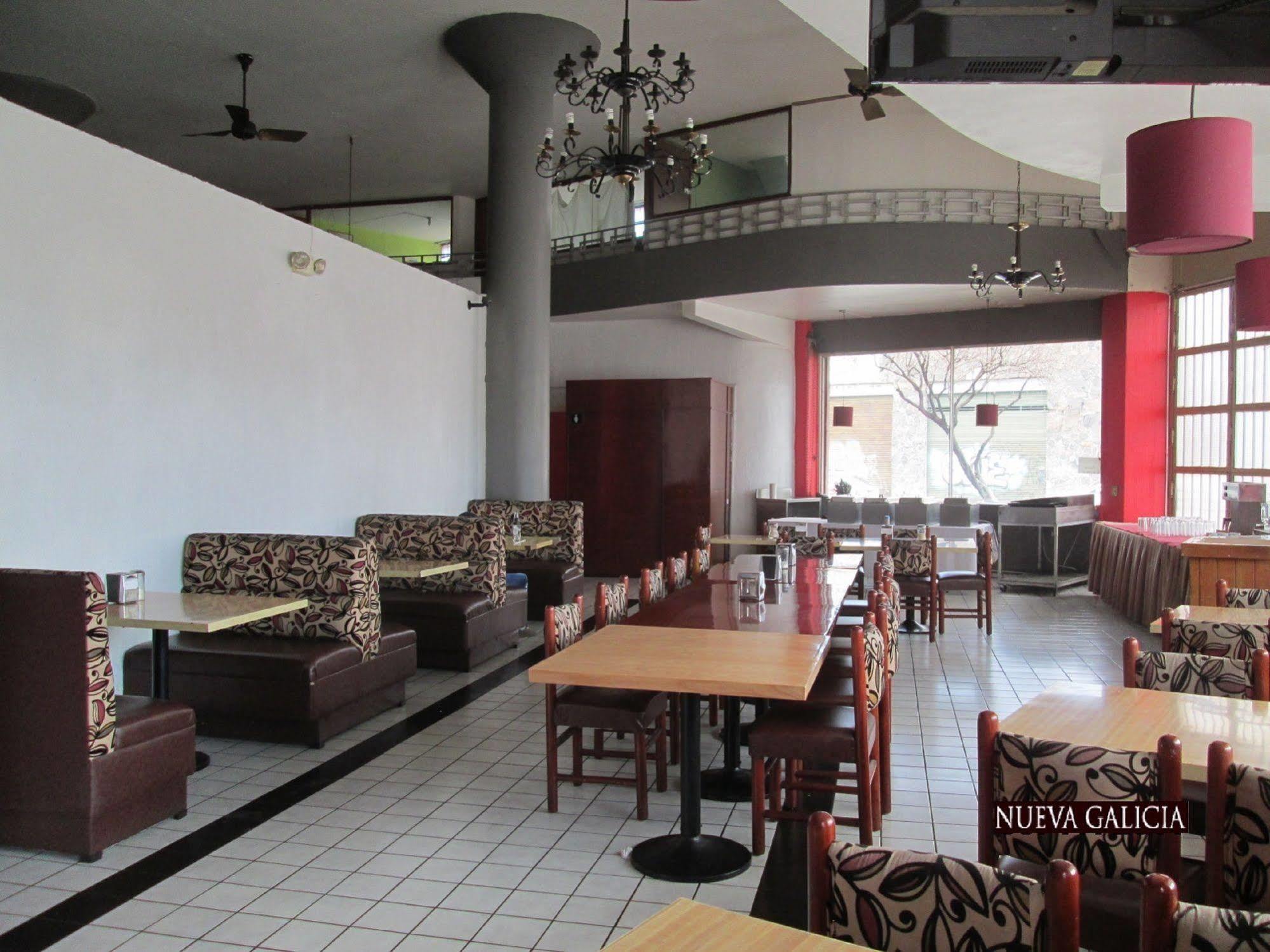 Hotel Oyo Nueva Galicia Guadalajara Exteriér fotografie